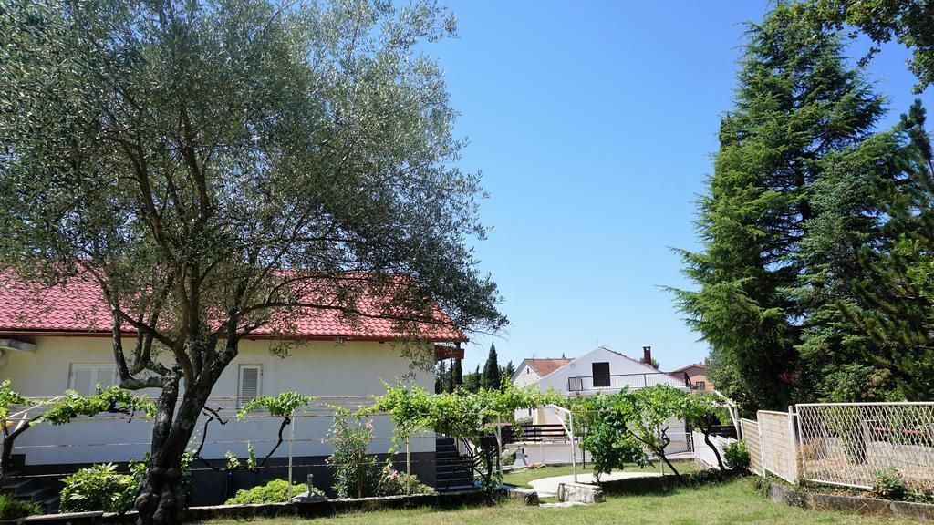 Apartmani Gaj มาลินสกา ภายนอก รูปภาพ